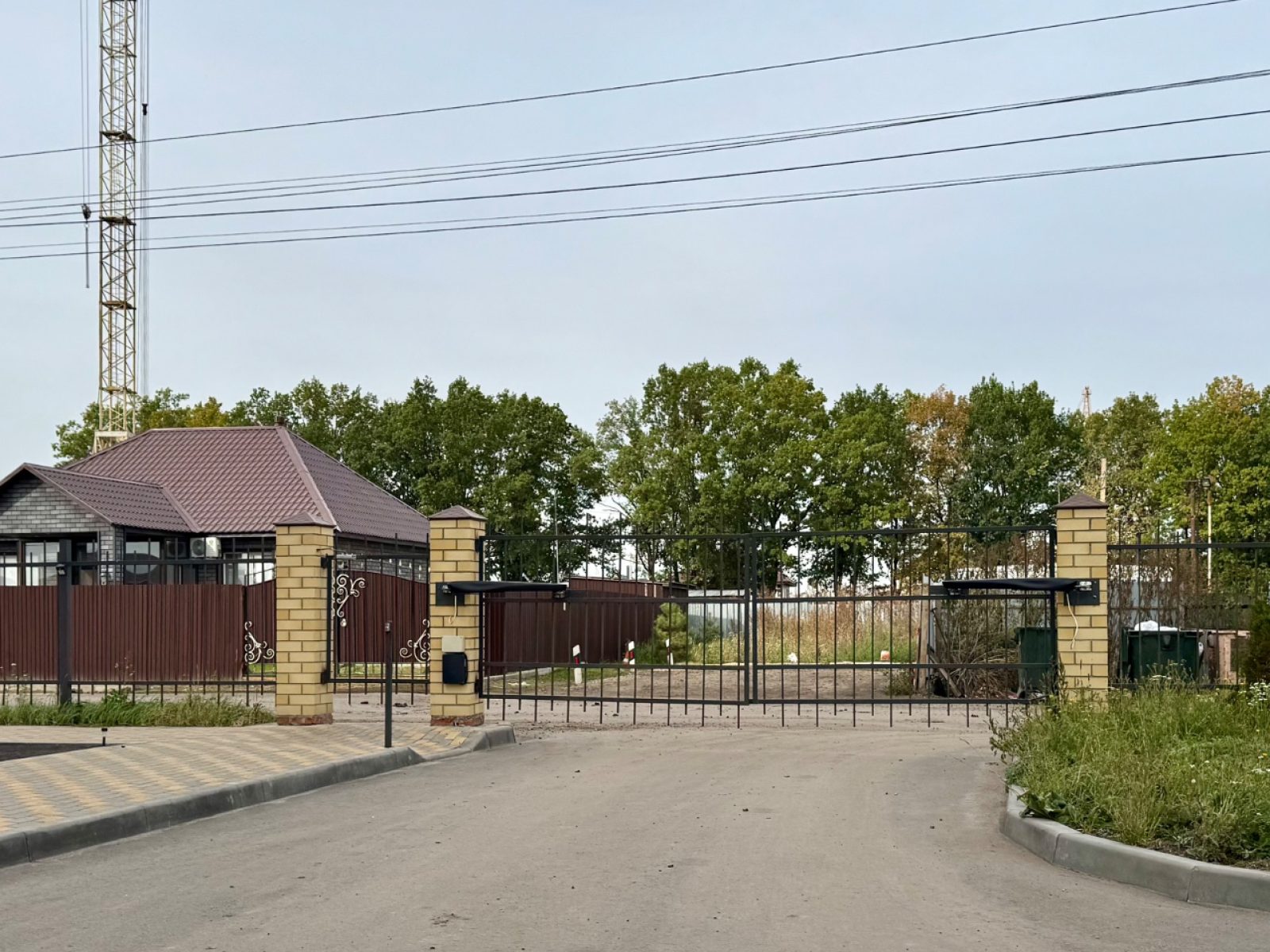 2-к квартира 50.4 кв.м 2/8 этаж Тамбовская обл, Тамбовский мо, Крутые Выселки д, Слобода мкр, Радищева ул, 35, 35