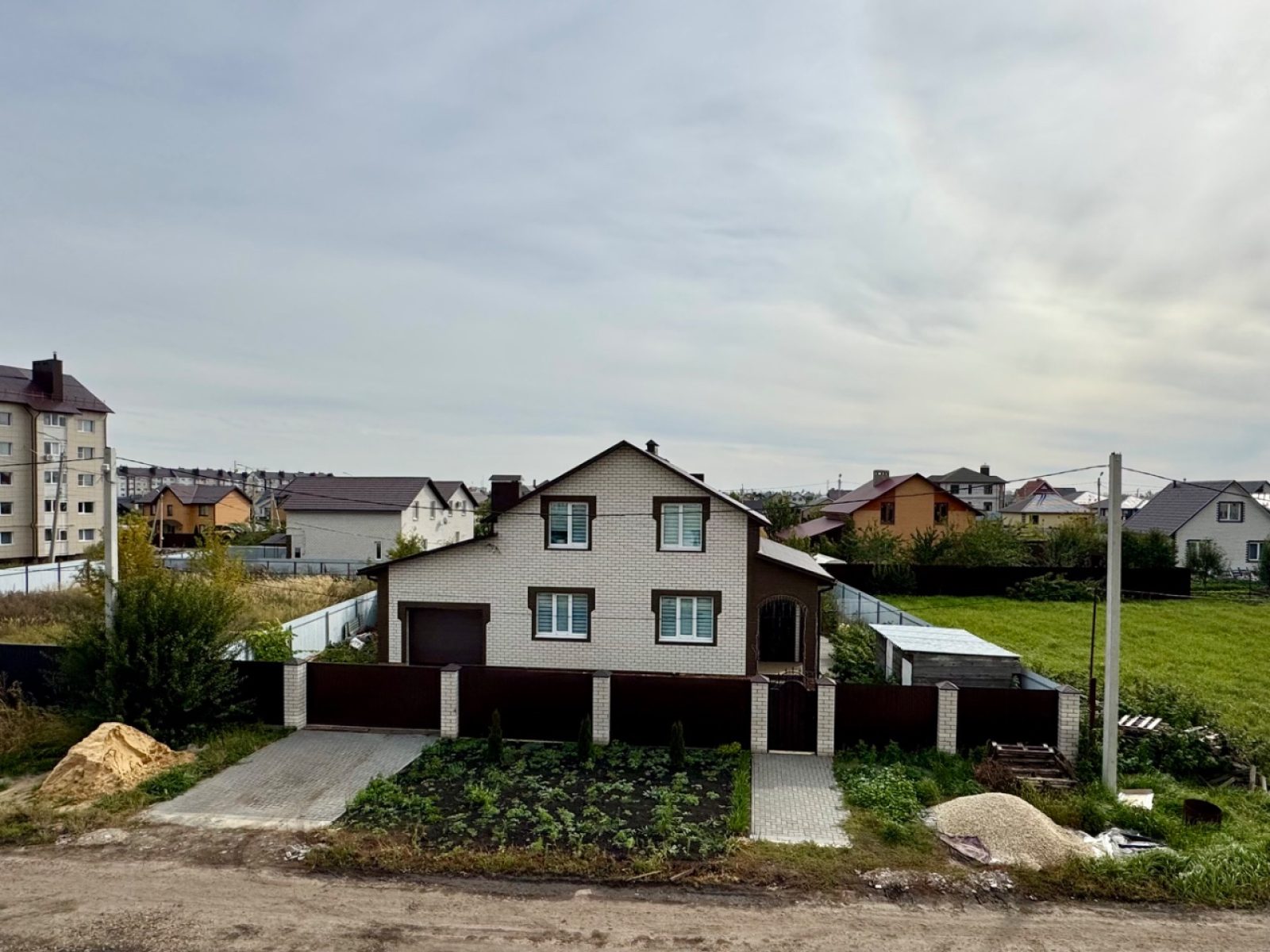 2-к квартира 50.4 кв.м 2/8 этаж Тамбовская обл, Тамбовский мо, Крутые Выселки д, Слобода мкр, Радищева ул, 35, 35