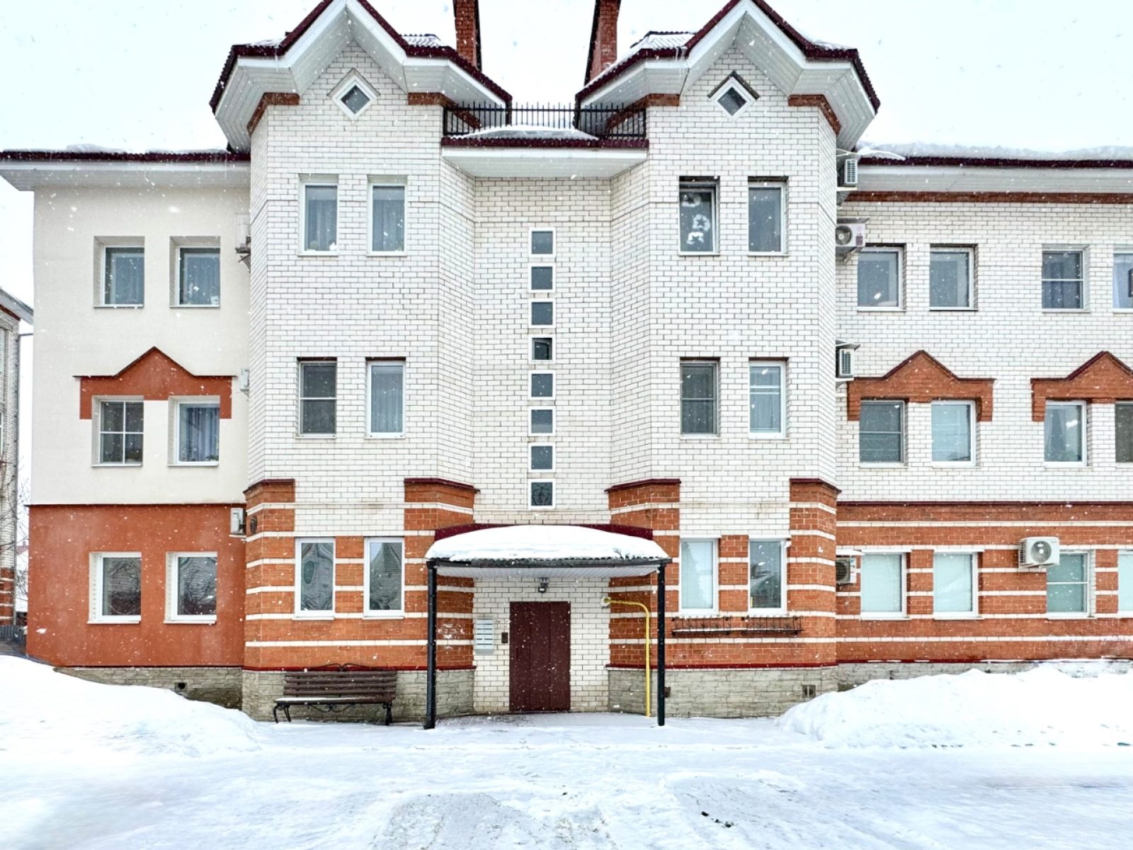 3-к квартира 109.6 кв.м 1/3 этаж Тамбовская обл, Тамбов г, Ленинградская ул, 5б