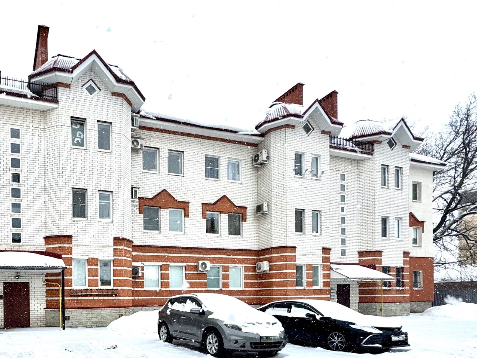 3-к квартира 109.6 кв.м 1/3 этаж Тамбовская обл, Тамбов г, Ленинградская ул, 5б