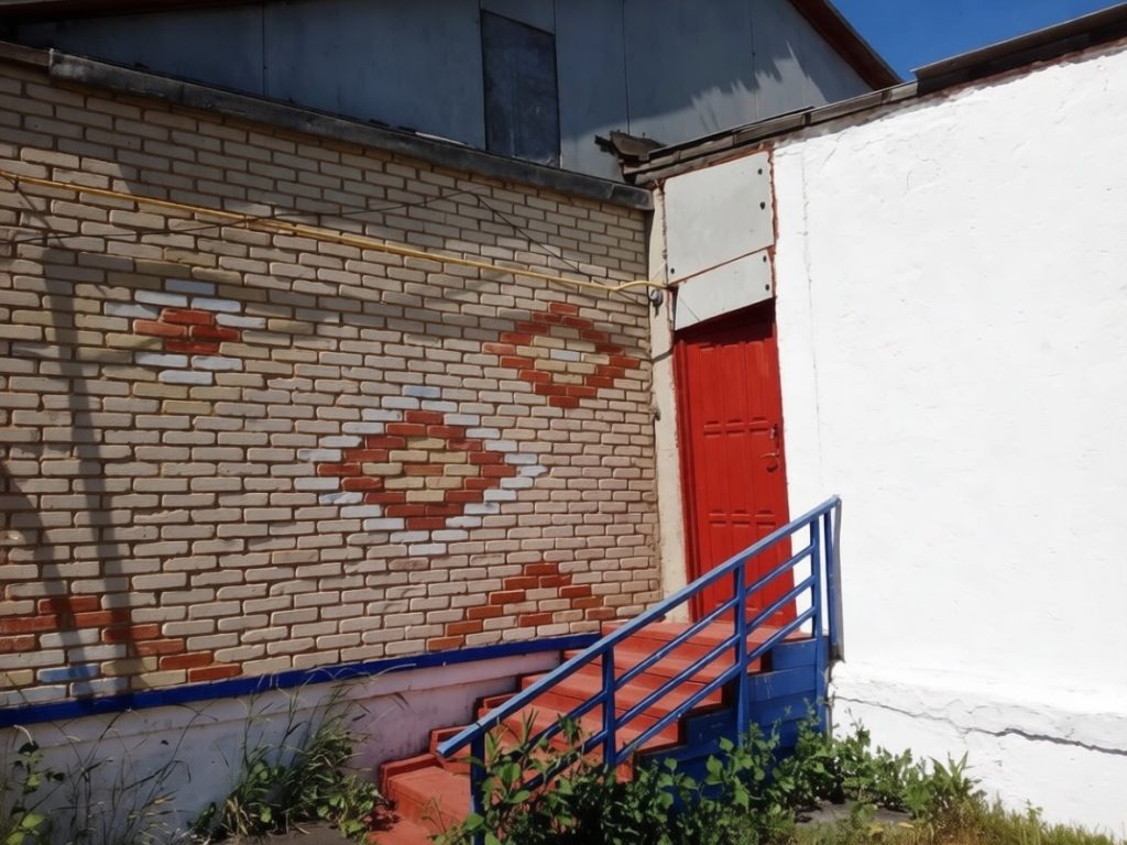 3-к квартира 67 кв.м 1/1 этаж Оренбургская обл, Светлинский м/р-н, Озёрный сп, Озерный п, Аэродромная ул, 4