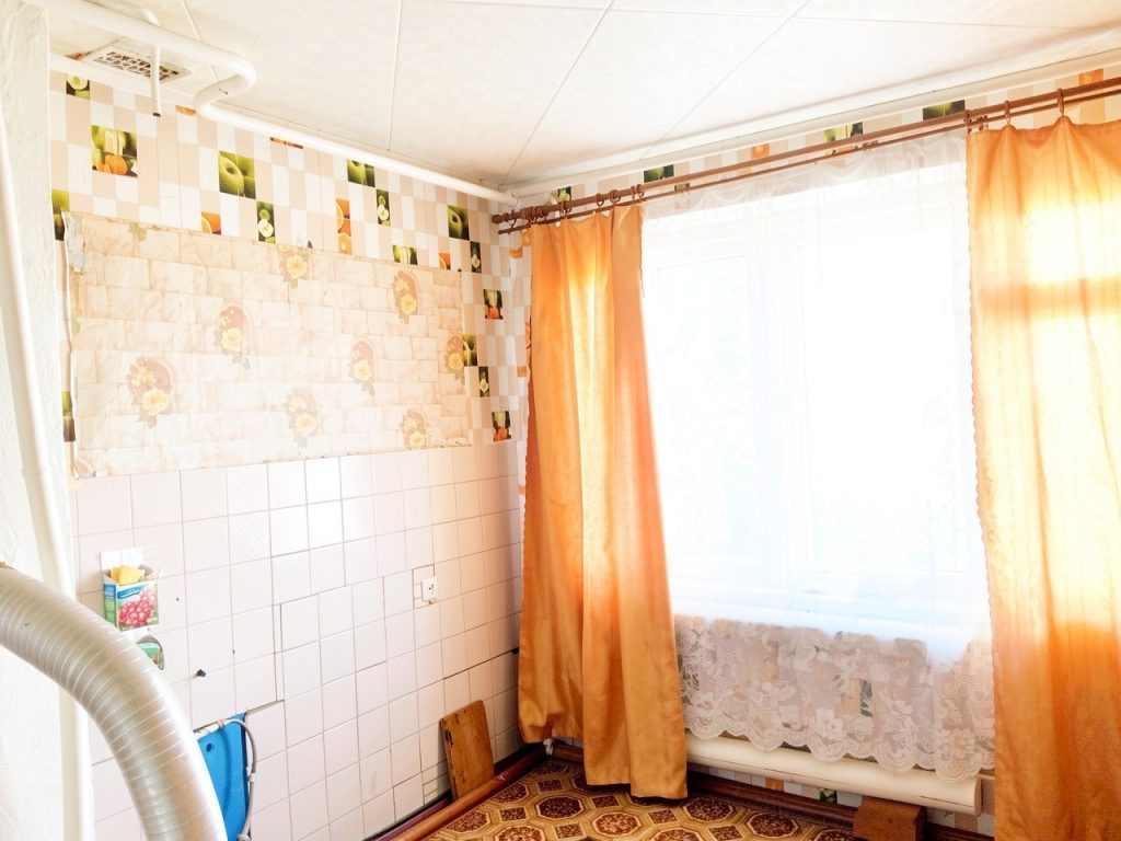 3-к квартира 67 кв.м 1/1 этаж Оренбургская обл, Светлинский м/р-н, Озёрный сп, Озерный п, Аэродромная ул, 4