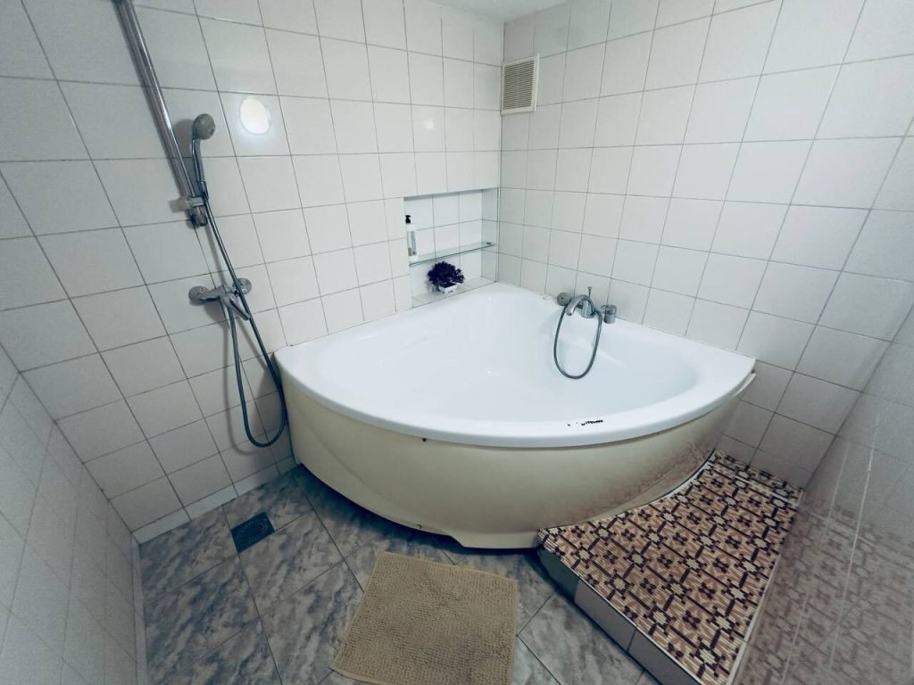3-к квартира 139.3 кв.м 2/10 этаж Тамбовская обл, Тамбов г, Советская ул, 123